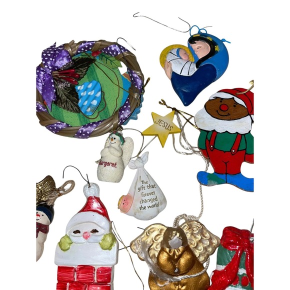 Vintage Christmas Ornaments Lot of 24 Mixed Styles Fabric Clay Wood Retro - Picture 6 of 10